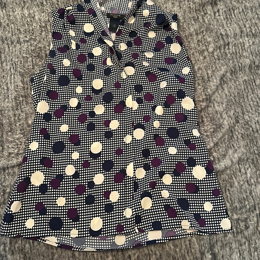 NWOT Ann Taylor Top in Size 00P